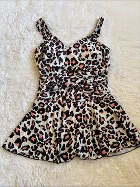 New In Packaging Century Star Leopard Print Swim Dress Size XL